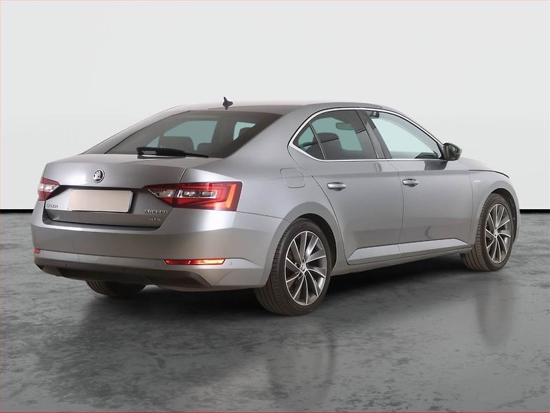 Škoda Superb (2015) Laurin&Klement 2.0 TDI, 4X4 - fotka 5 z 30