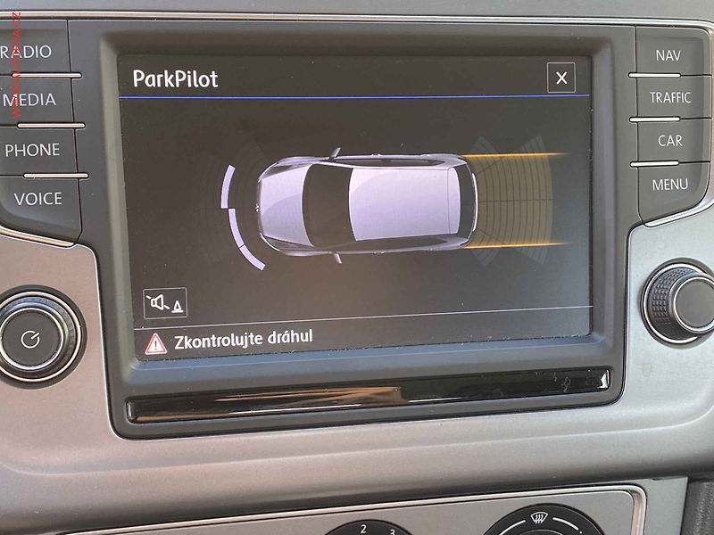 Volkswagen Polo (2017) 1.2 TSi, Allstar, park. čidla - fotka 16 z 17