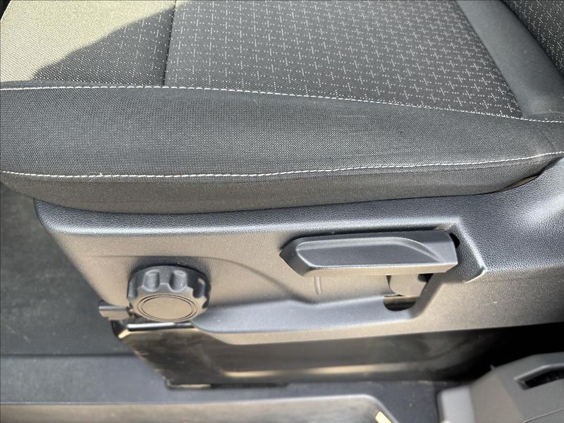 Ford Transit Custom 2,0 EcoBlue 100kW L1 - fotka 22 z 36
