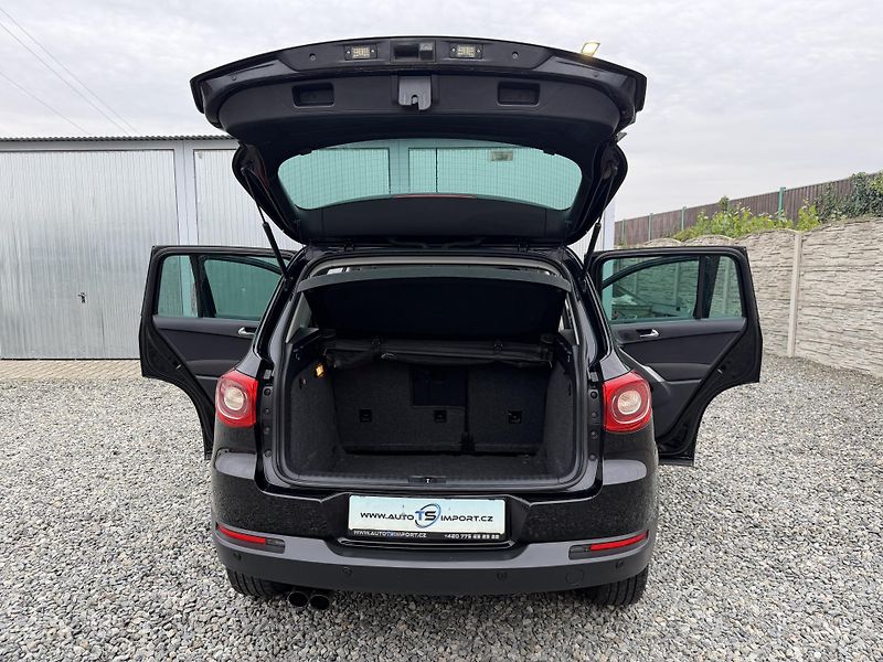 Volkswagen Tiguan 140PS 4x4 DSG PANORAMA - fotka 132 z 158