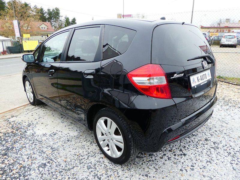 Honda Jazz (2012) 1.4i 73kW*Automat*Panorama* - fotka 6 z 32