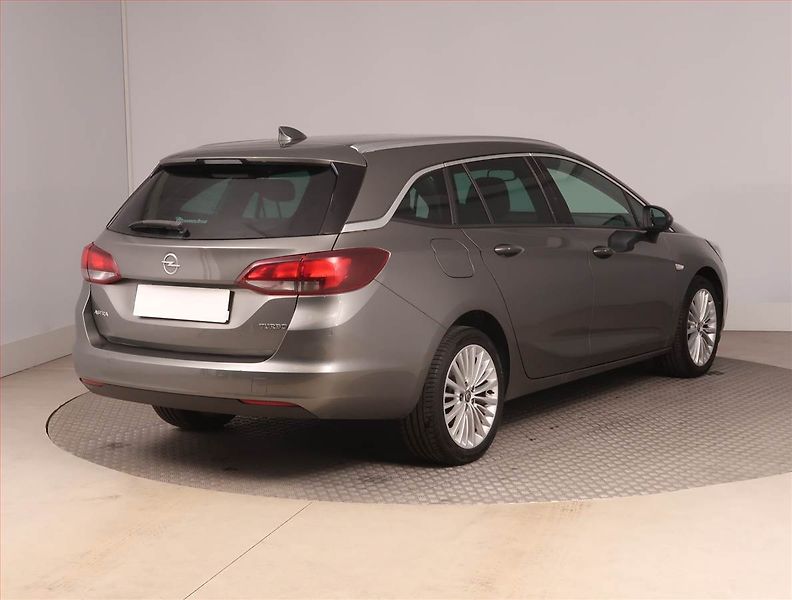 Opel Astra (2018) 1.4 T, Serv.kniha, Navi - fotka 5 z 17