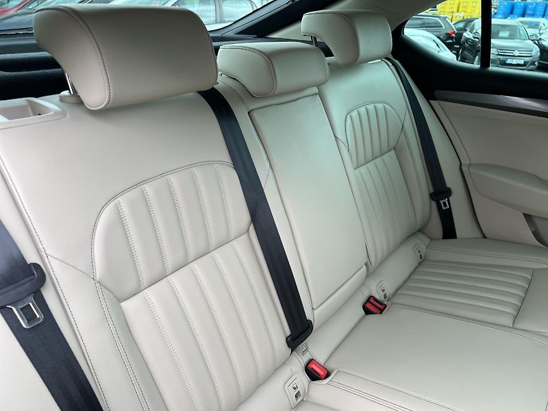Škoda Superb 2.0TDi 147kw 4x4 ČR 1.MAJ DPH - fotka 34 z 50
