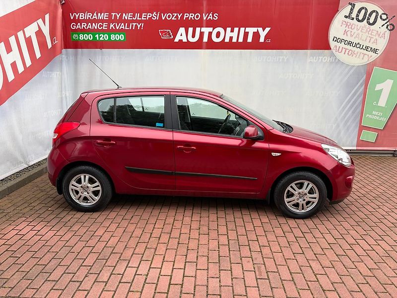 Hyundai i20 1.3 i, ČR, 71 tkm - fotka 5 z 19