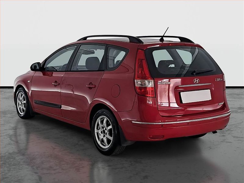 Hyundai i30 (2009) Comfort 1.6 CRDi, nová STK - fotka 4 z 16