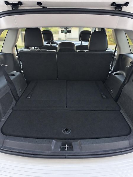 Fiat Freemont (2015) Fiat Freemont 2.0 MultiJet 125 - fotka 12 z 13