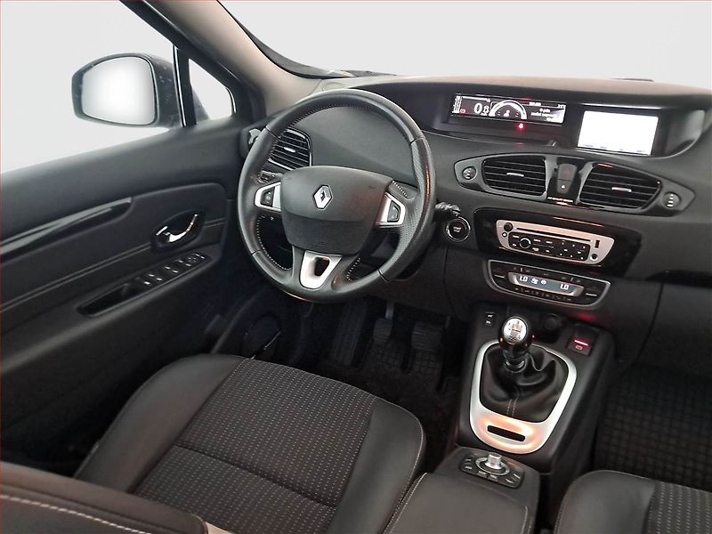 Renault Grand Scénic (2013) Bose 1.6 dCi, Navi, Tempomat - fotka 7 z 16