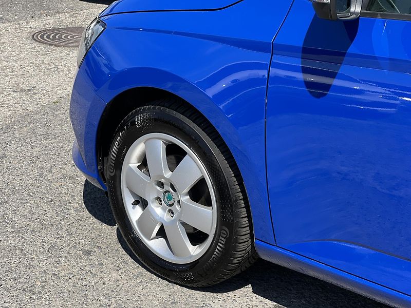 Škoda Fabia 1.0MPi 44kw KLIMA TEMPOMAT - fotka 33 z 36