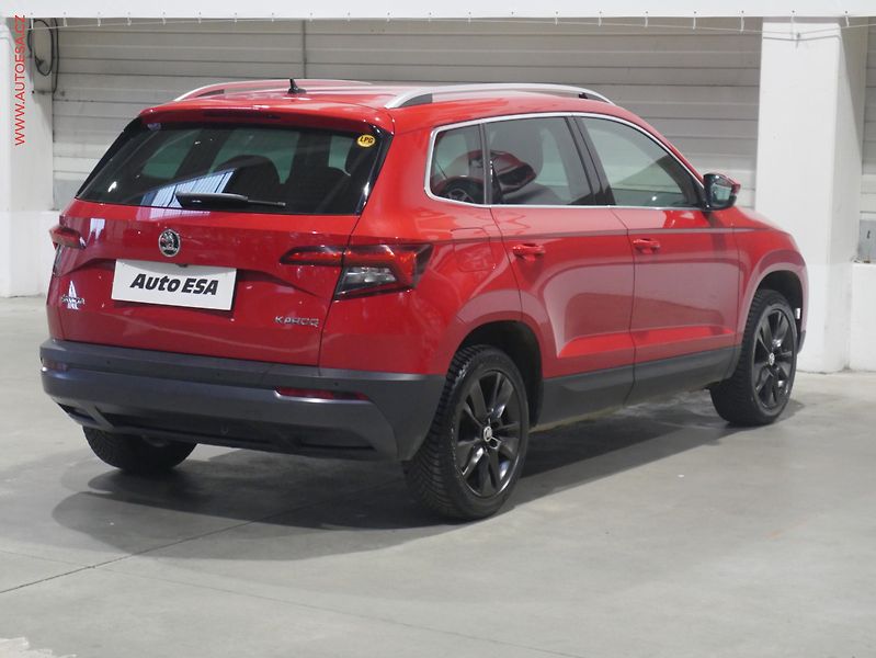 Škoda Karoq (2018) 1.5 TSi, ČR, LED, AC - fotka 4 z 24