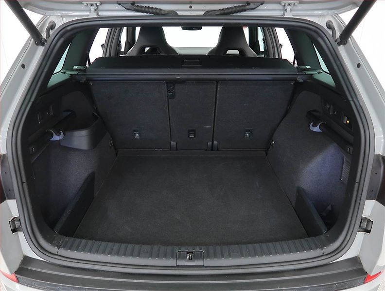 Škoda Kodiaq (2021) Sportline 1.5 TSI, digi klima - fotka 14 z 30