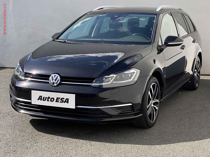 Volkswagen Golf (2017) 2.0 TDi, Sound, DSG, LED, TZ - fotka 3 z 16