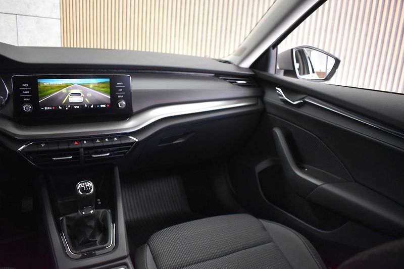 Škoda Octavia 2.0 TDI AMBITION*DPH*ČR 1.MAJ* - fotka 9 z 38