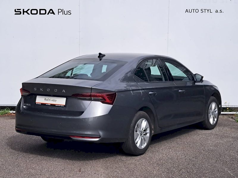 Škoda Octavia (2025) Selection 1,5 TSI 110 kW - fotka 2 z 23