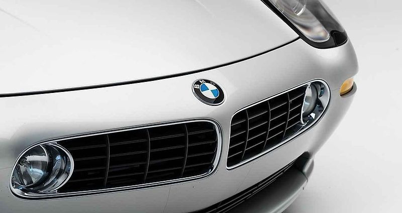 BMW Z8, které patřilo Stevu Jobsovi.