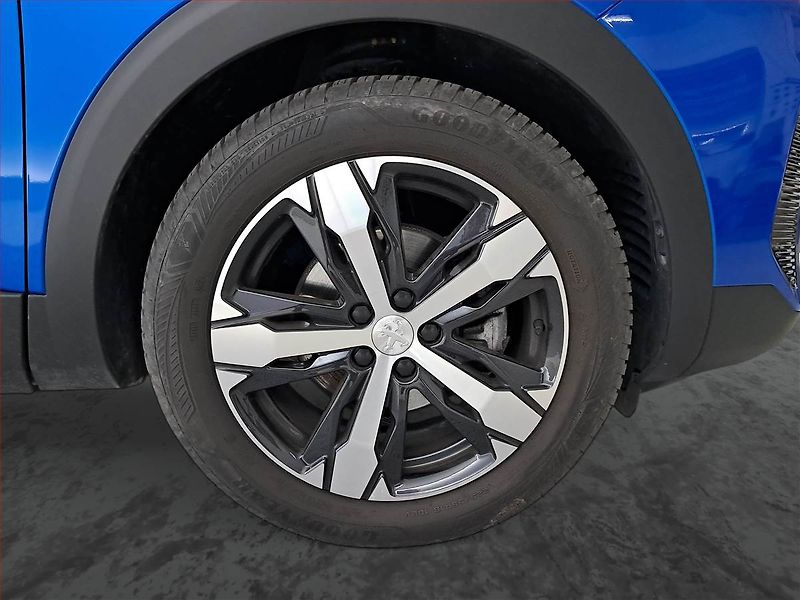 Peugeot 3008 (2023) 1.2 PureTech - fotka 15 z 18