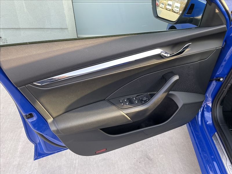 Škoda Octavia 2,0 TDI 110KW DSG STYLE ČR. - fotka 19 z 30