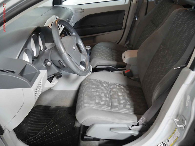 Dodge Caliber (2006) 2.0CRDi, ČR, AC, výhřev sed - fotka 9 z 16