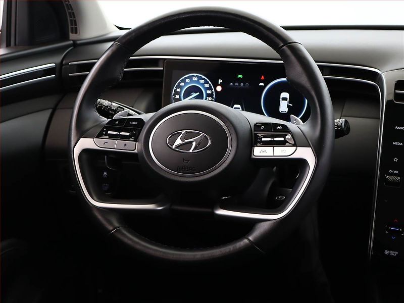 Hyundai Tucson (2024) 1.6 T-GDI - fotka 14 z 18