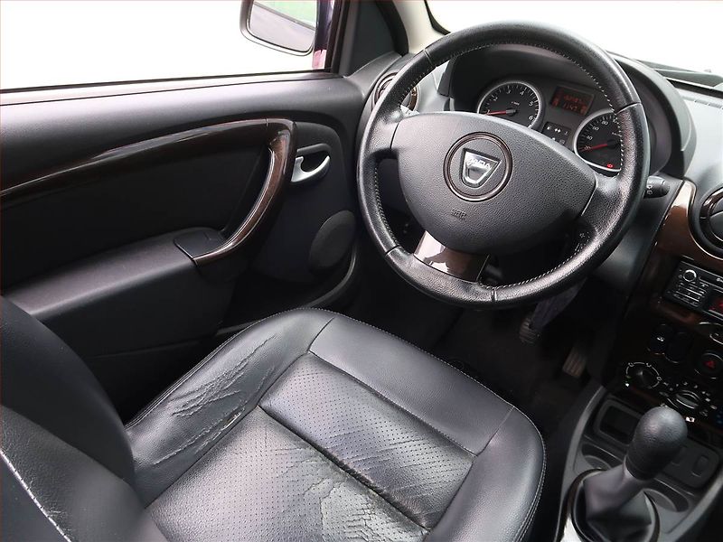 Dacia Duster (2012) 1.6 16V - fotka 7 z 16
