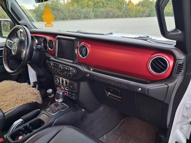 Jeep Wrangler (2021) Rubicon, 1. majitel, ČR - fotka 41 z 62