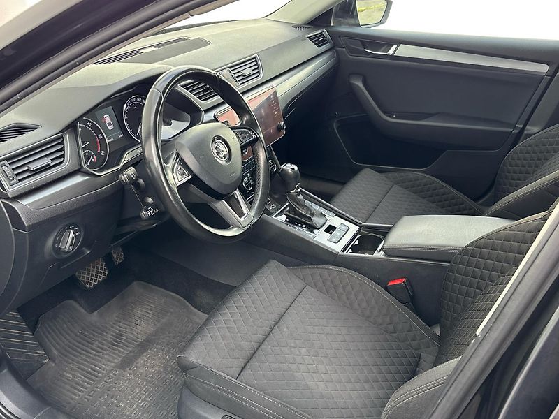 Škoda Superb STYLE DSG - fotka 6 z 25