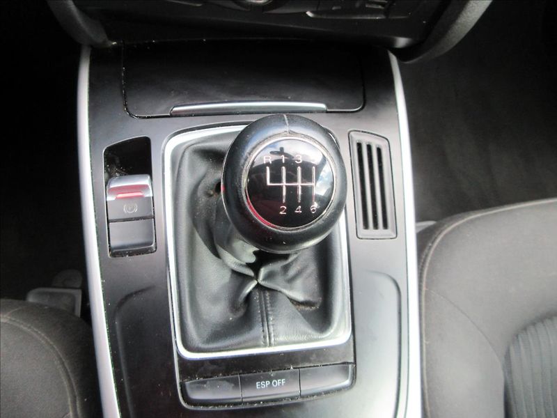 Audi A4 1,8 TFSi 88Kw, Xenon, VADA MOT - fotka 20 z 21