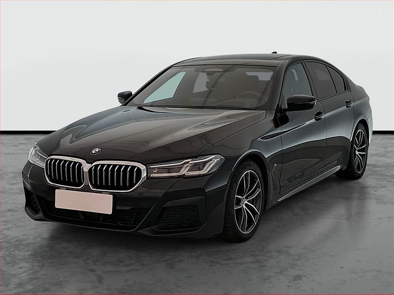 BMW Řada 5 (2021) 540d xDrive - fotka 2 z 16