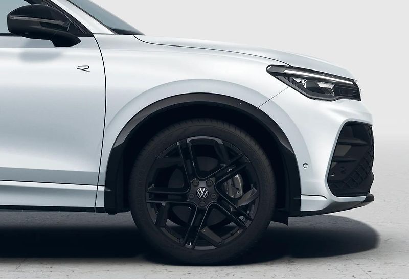 Volkswagen Tiguan (2026) R-Line People 2,0 TDI 110 kW - fotka 5 z 11