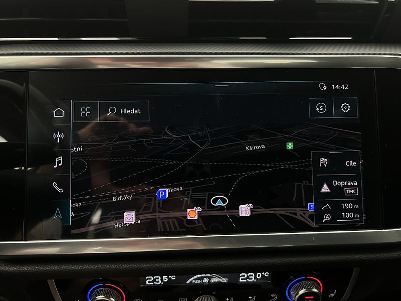 Audi Q3 35 TFSI AUT CZ - fotka 30 z 42
