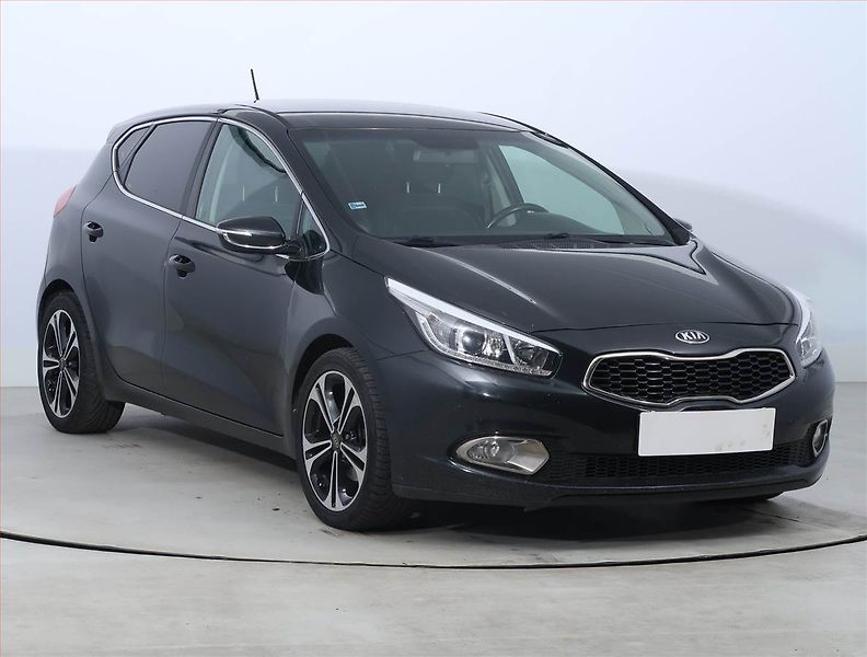 Kia Ceed (2012) 1.6 CRDi, Serv.kniha, Tempomat - fotografie inzerátu