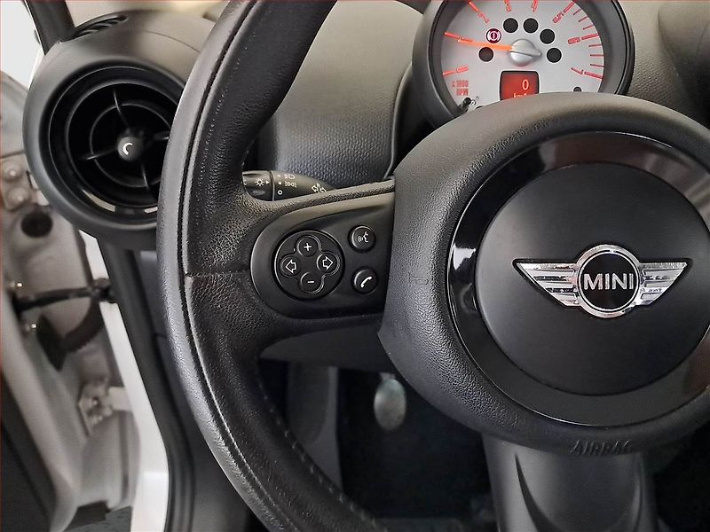 Mini Countryman (2014) Cooper D, Tempomat - fotka 15 z 19