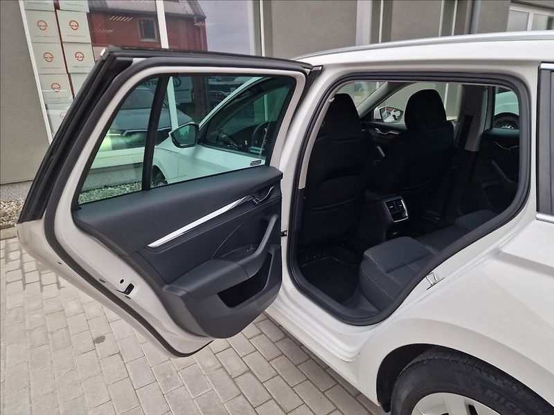 Škoda Octavia 1.5TSI G-Tec DSG Style,1.Maj. - fotka 18 z 50