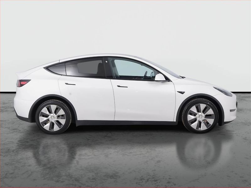 Tesla Model Y (2022) Long Range AWD 79kWh, SoH 91% - fotka 6 z 23