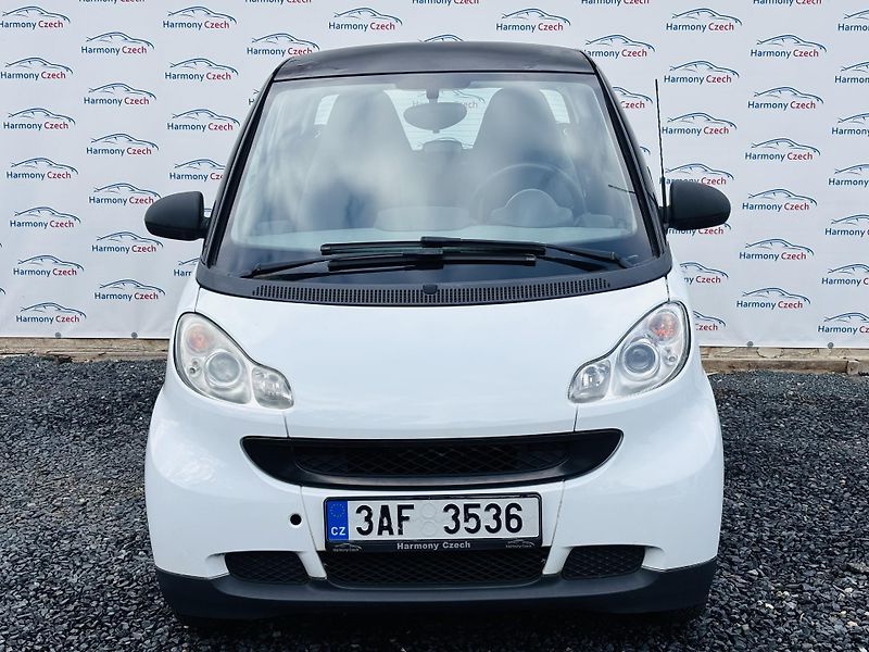 Smart Fortwo (2008) 1.0i COUPE 45 - fotka 2 z 11