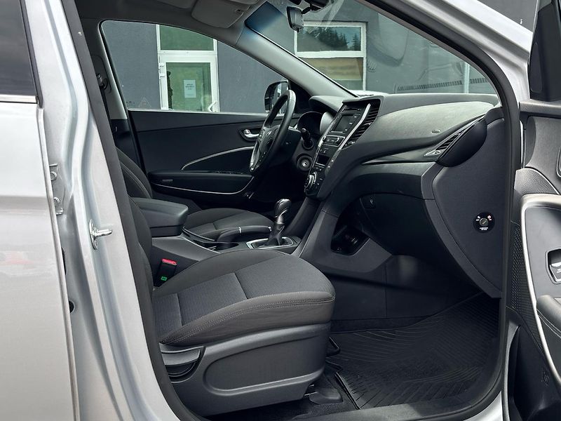 Hyundai Santa Fe SUV - fotka 9 z 23