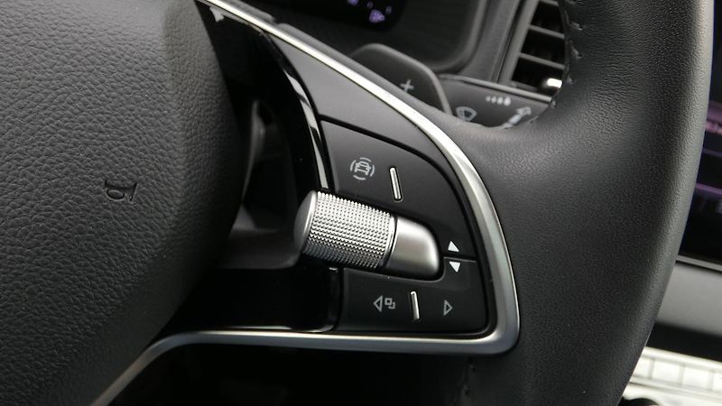 Škoda Karoq 1.5 TSI 110kW Fresh DSG - fotka 13 z 24