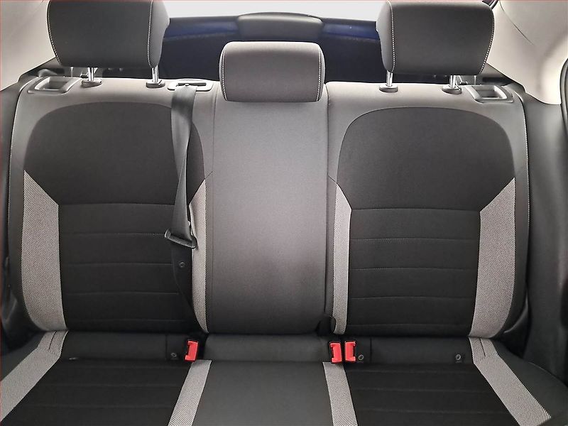 Škoda Rapid (2016) 1.4 TDI, Tempomat - fotka 10 z 15