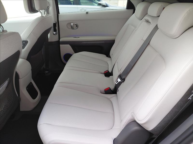 Hyundai Ioniq 5 POWER4×2 STYLE PREM TECH - fotka 14 z 27
