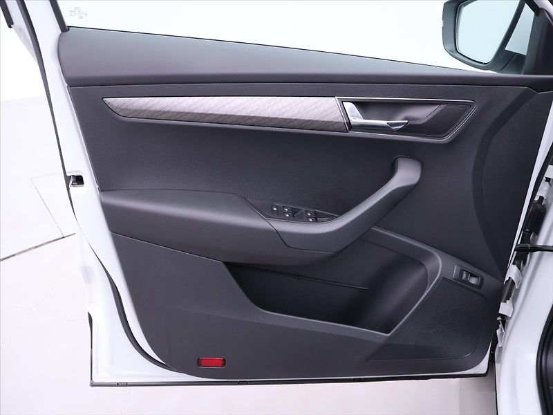 Škoda Karoq 2,0 TDI 85kW DSG Style CZ DPH - fotka 11 z 41