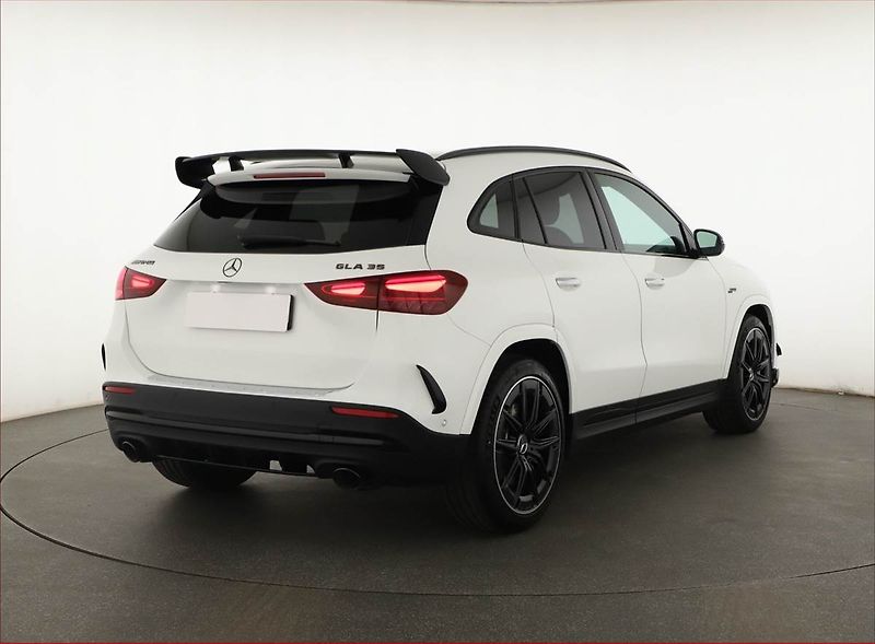 Mercedes-Benz GLA (2026) 35 AMG 4MATIC, AMG - fotka 5 z 20