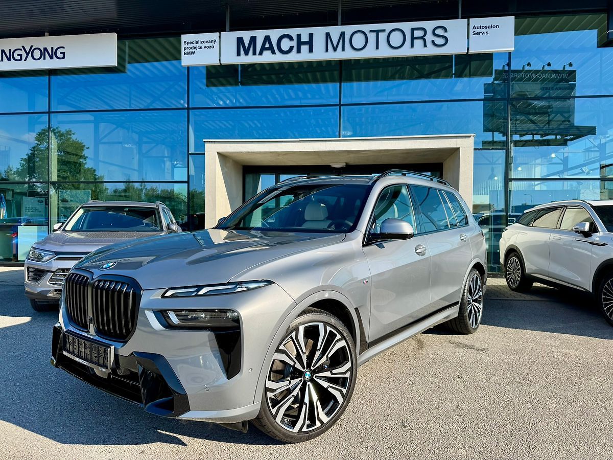 BMW X7 40xd Masáže N.náprava N.topení