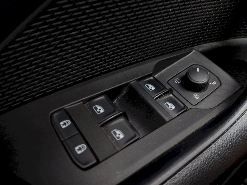 Škoda Octavia (2023) Combi Style Comfort 2,0 Tdi 11 - fotka 27 z 42