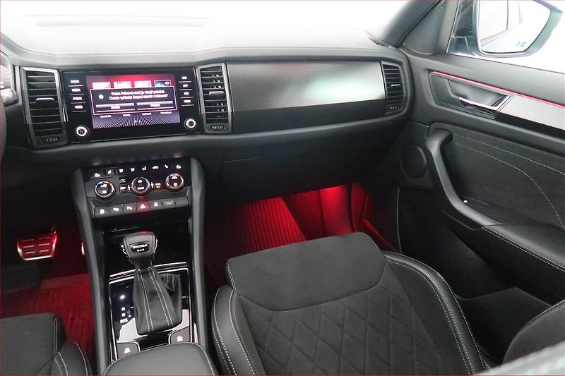 Škoda Kodiaq (2023) 2.0 TDI - fotka 8 z 20