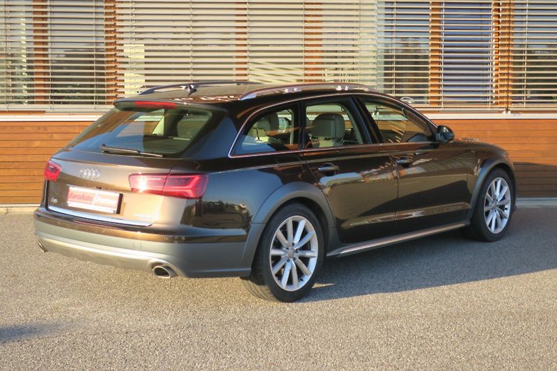 Audi A6 Allroad 3.0TDI 200kW Quat. Stronic ČR - fotka 5 z 50