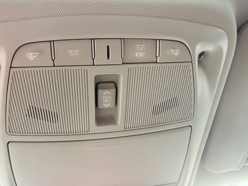 Renault Koleos (2017) 2.0 dCi 4x4 Initiale Paris  - fotka 24 z 39