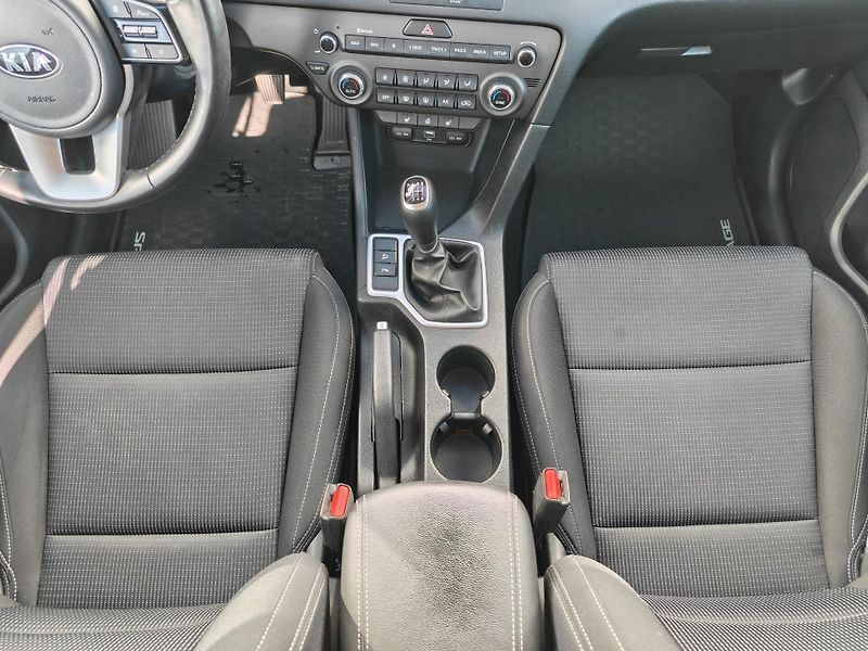 Kia Sportage TOP 1,6 CRDi - fotka 9 z 25
