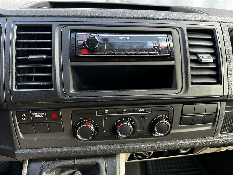 Volkswagen Transporter 2,0 TDI 75kW-LONG-9 MÍST-CZ - fotka 21 z 33