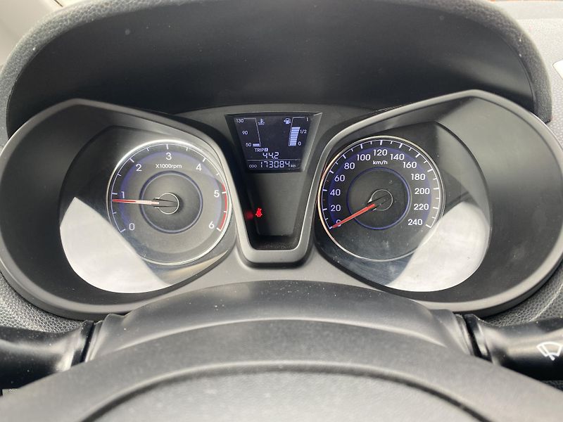Hyundai ix20 1.6 CRDi, PREMIUM, PANORAMA!! - fotka 23 z 44