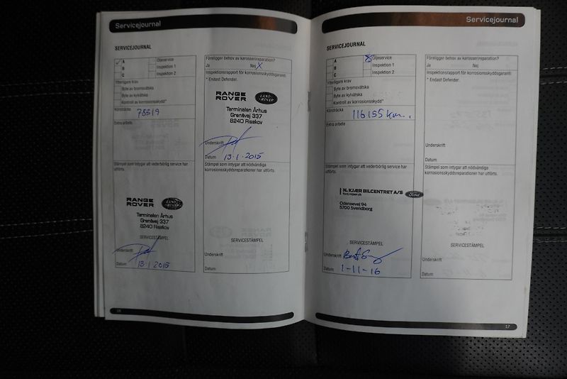 Land Rover Range Rover Sport 3,0D HSE AUTOMAT - fotka 33 z 36