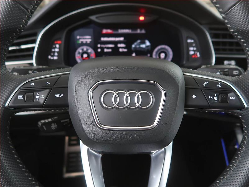 Audi Q8 (2018) 50 TDI - fotka 16 z 32